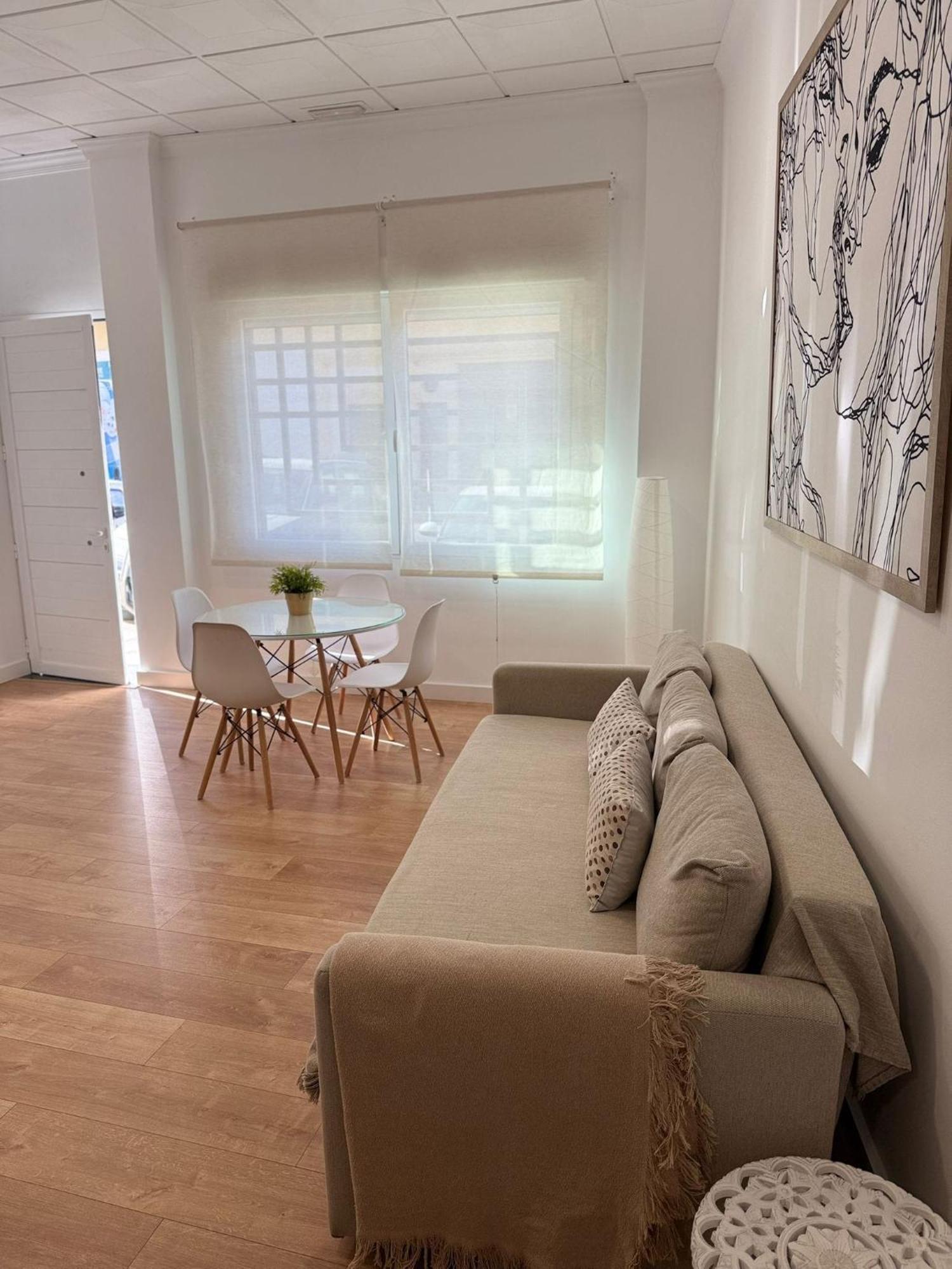 Apartamento Turistico Leo Baena Luaran gambar